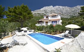 Family Friendly Apartments With A Swimming Pool Baska Voda, Makarska - 12442